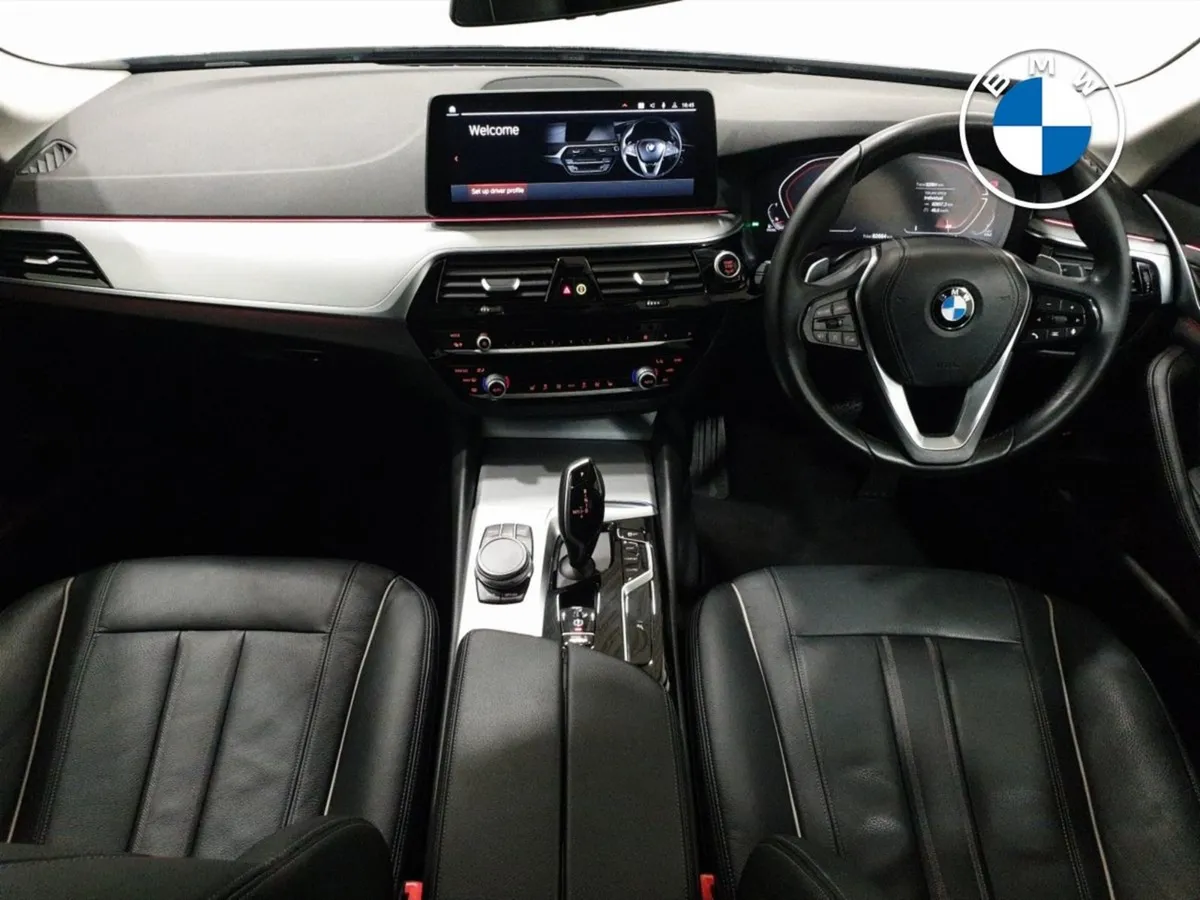 BMW 5 Series 520d SE Saloon - Image 4