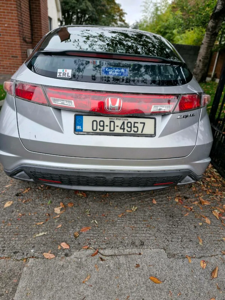 Honda civic - Image 2