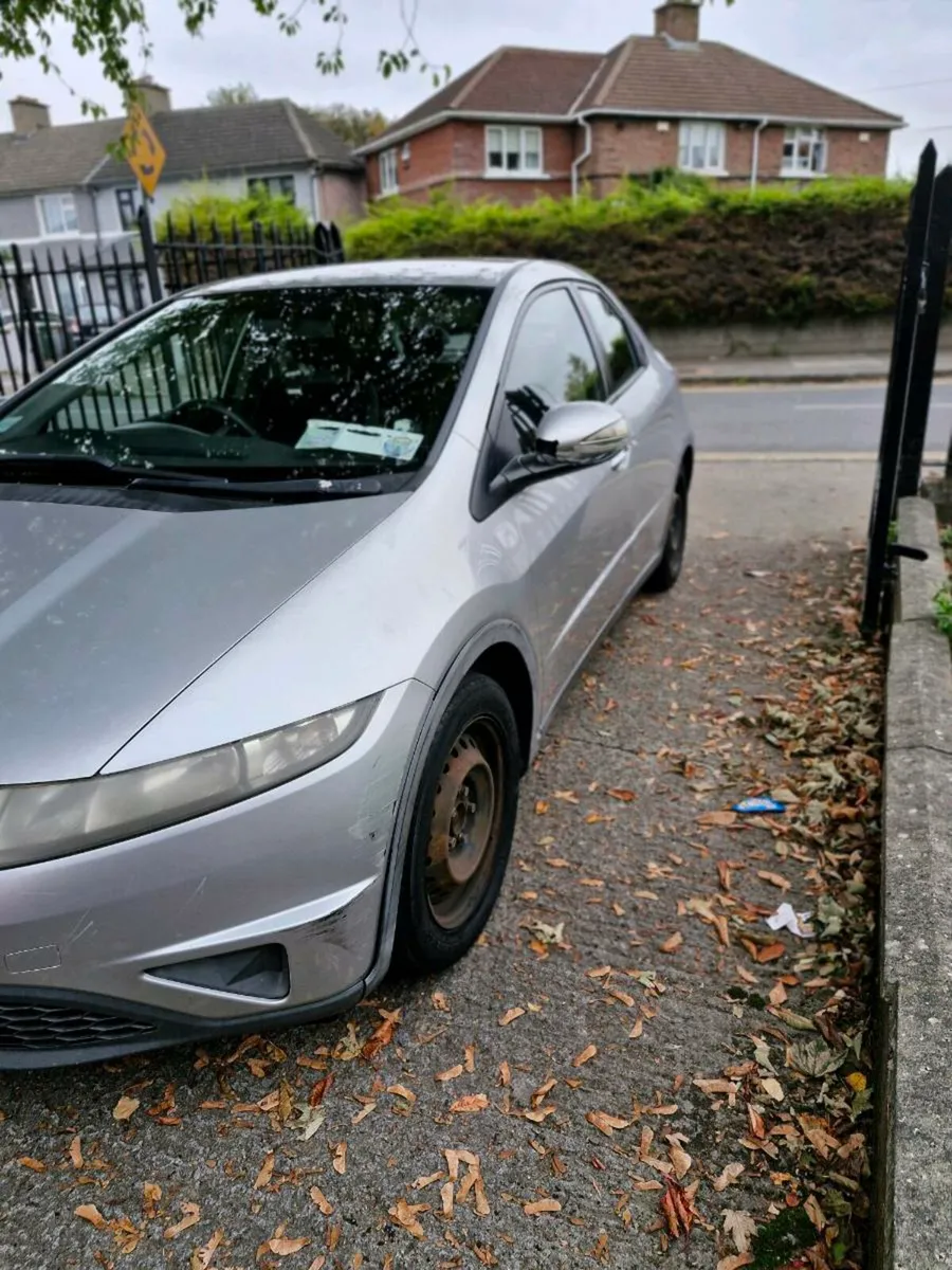 Honda civic - Image 3