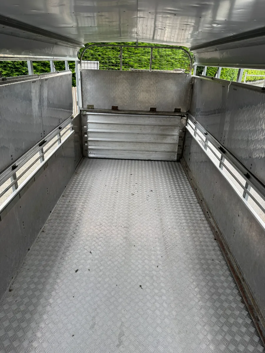 Ifor Williams livestock trailer - Image 1