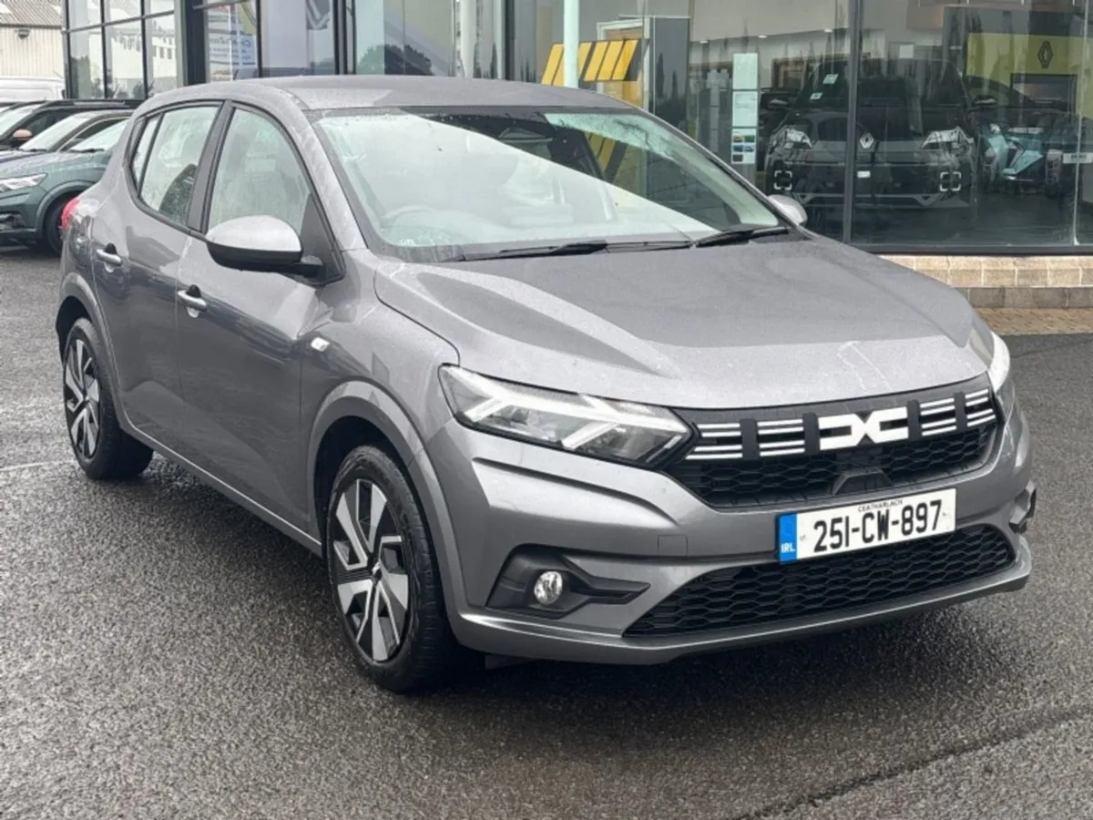 Dacia Sandero Expression TCe 90 5Sp Gsr2 - Image 1