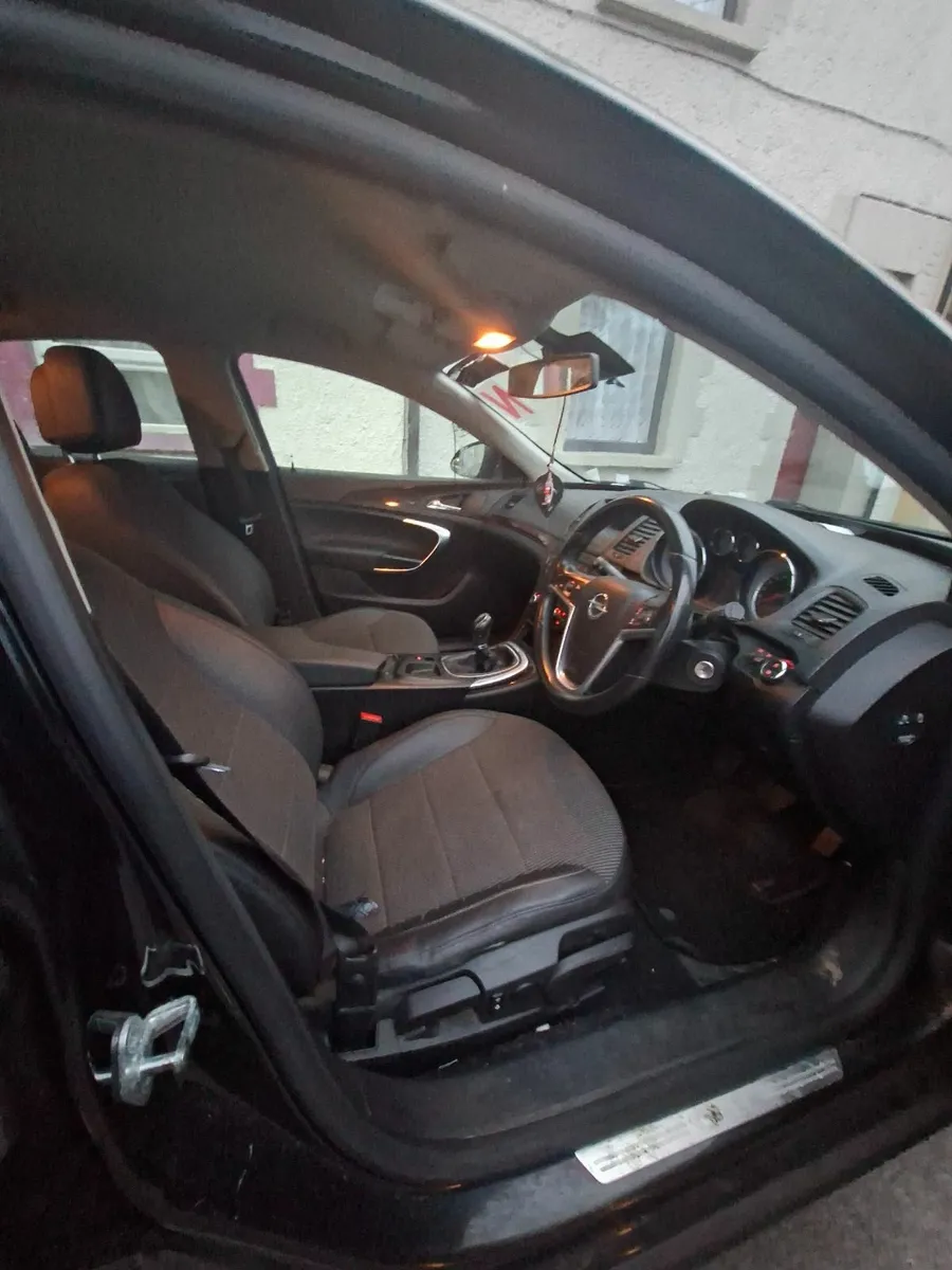 Opel Insignia 2010 - Image 2