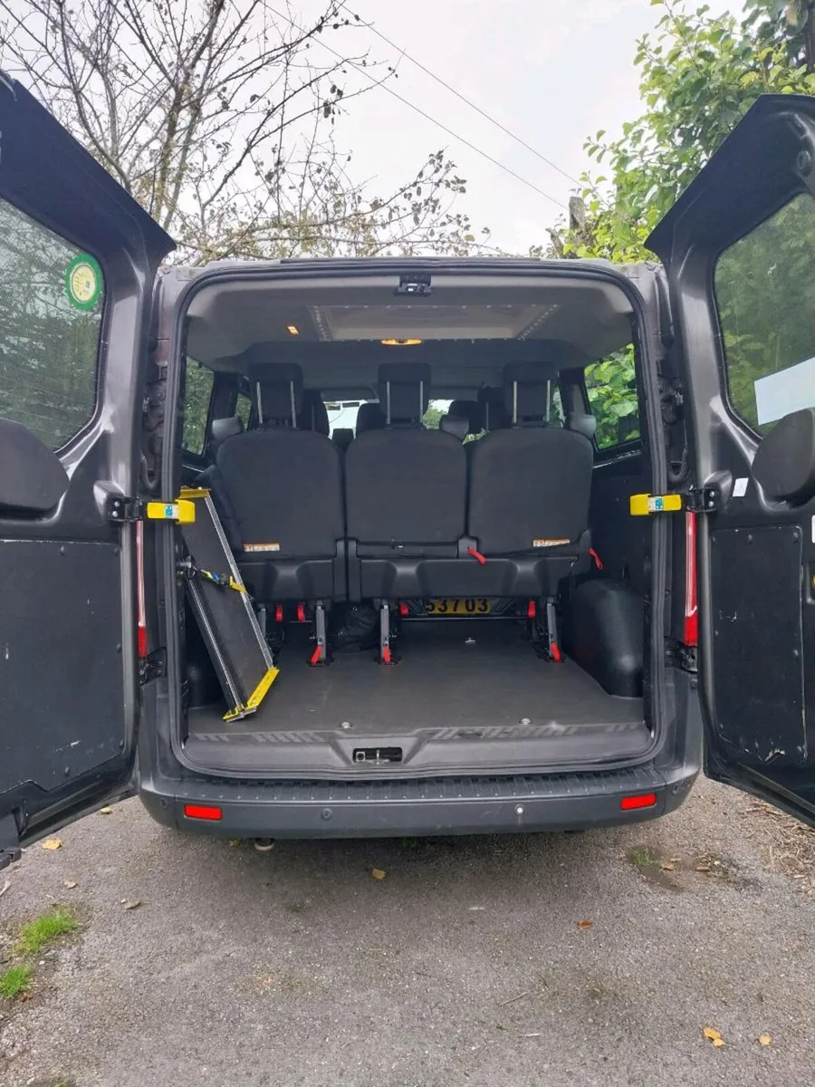 Chrysler 300 / ford transit - Image 1