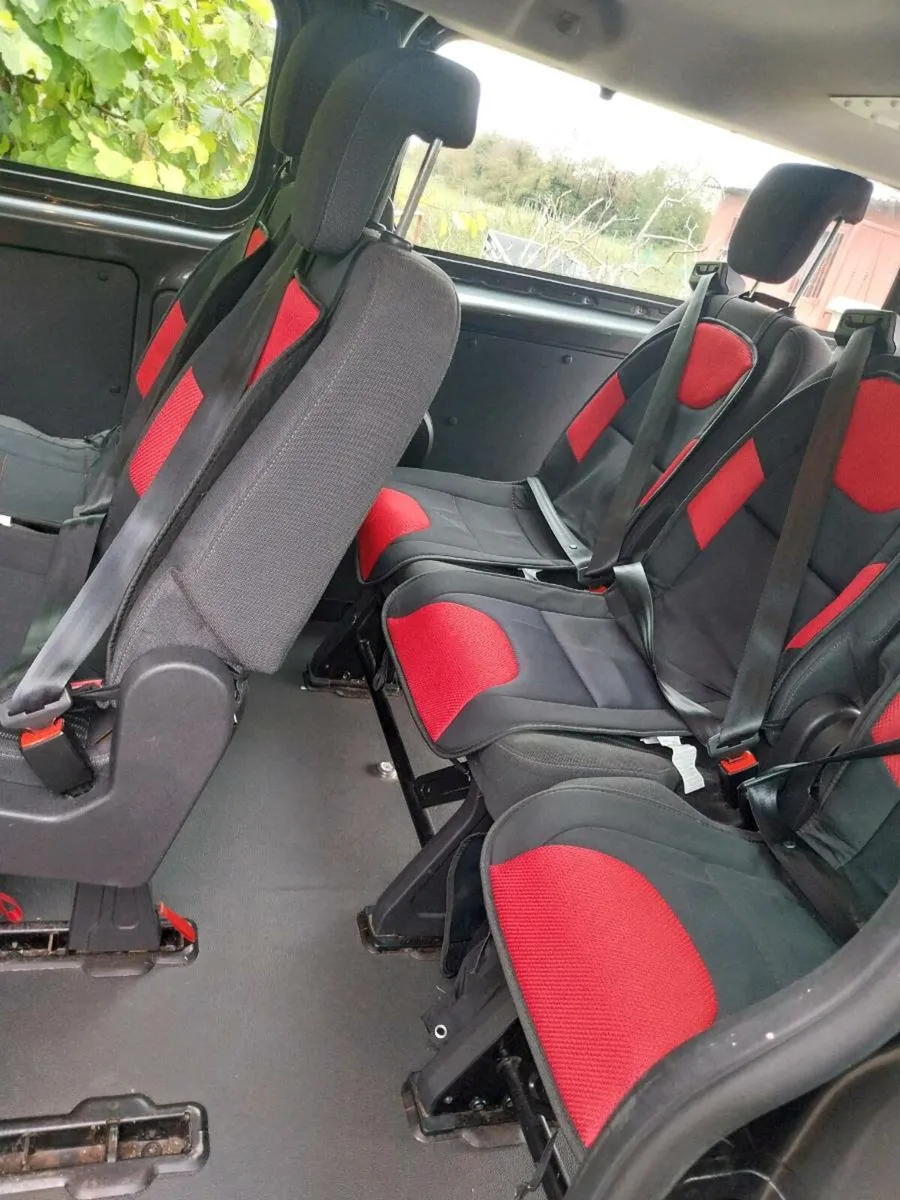 Chrysler 300 / ford transit - Image 3