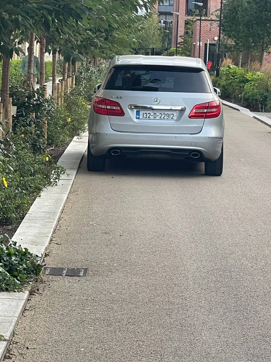 automatic mercedes b180 - Image 2