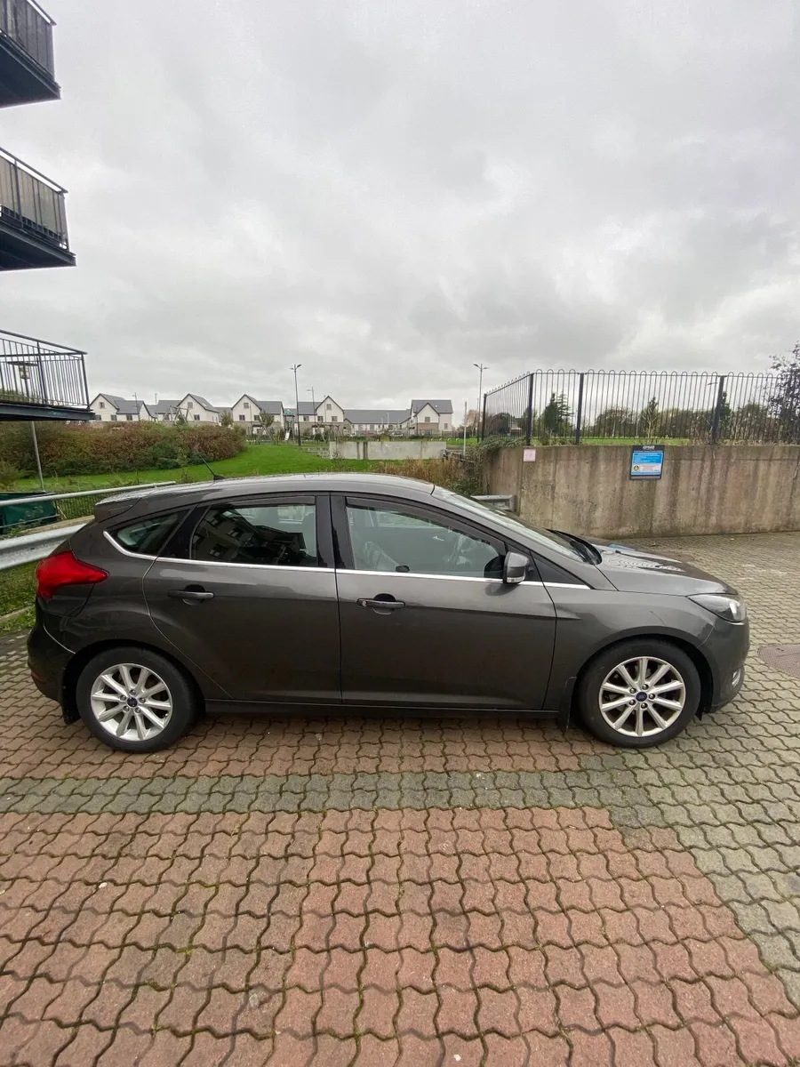 Automatic Ford Focus 1.6 - Image 3