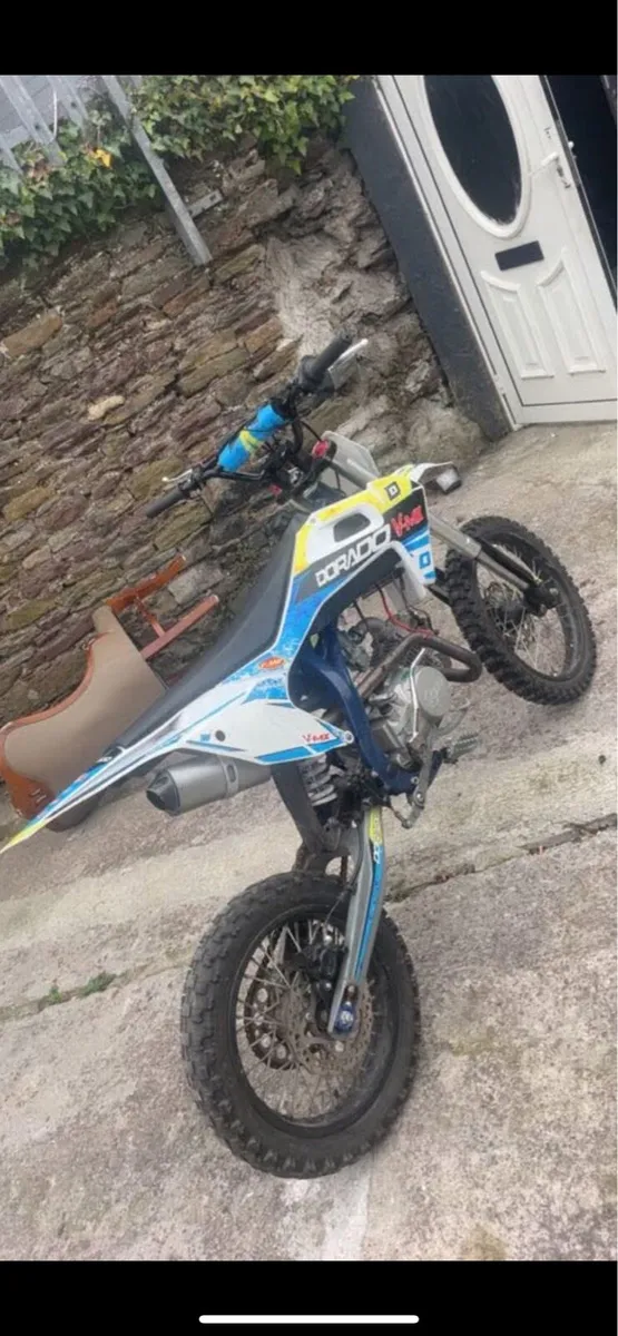 Stomp 140 V-max 2022