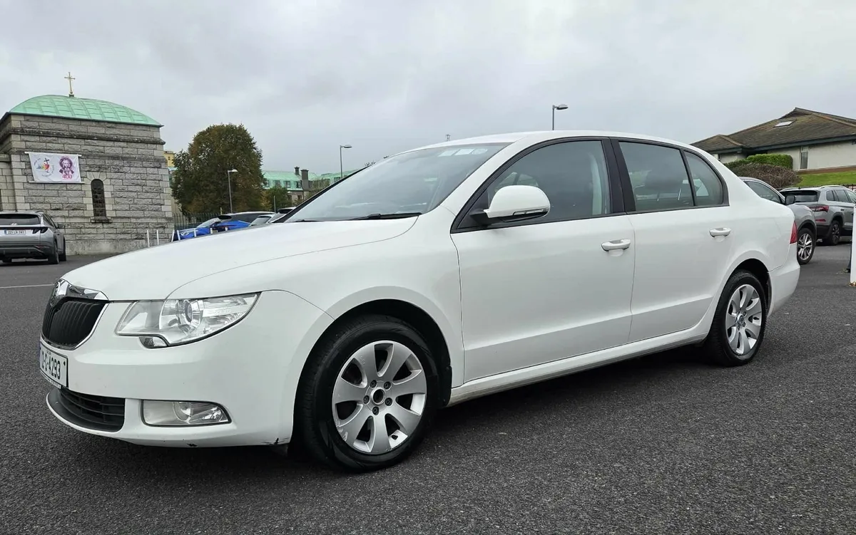 2012 Skoda Superb 1.6TDi for Repair. - Image 3