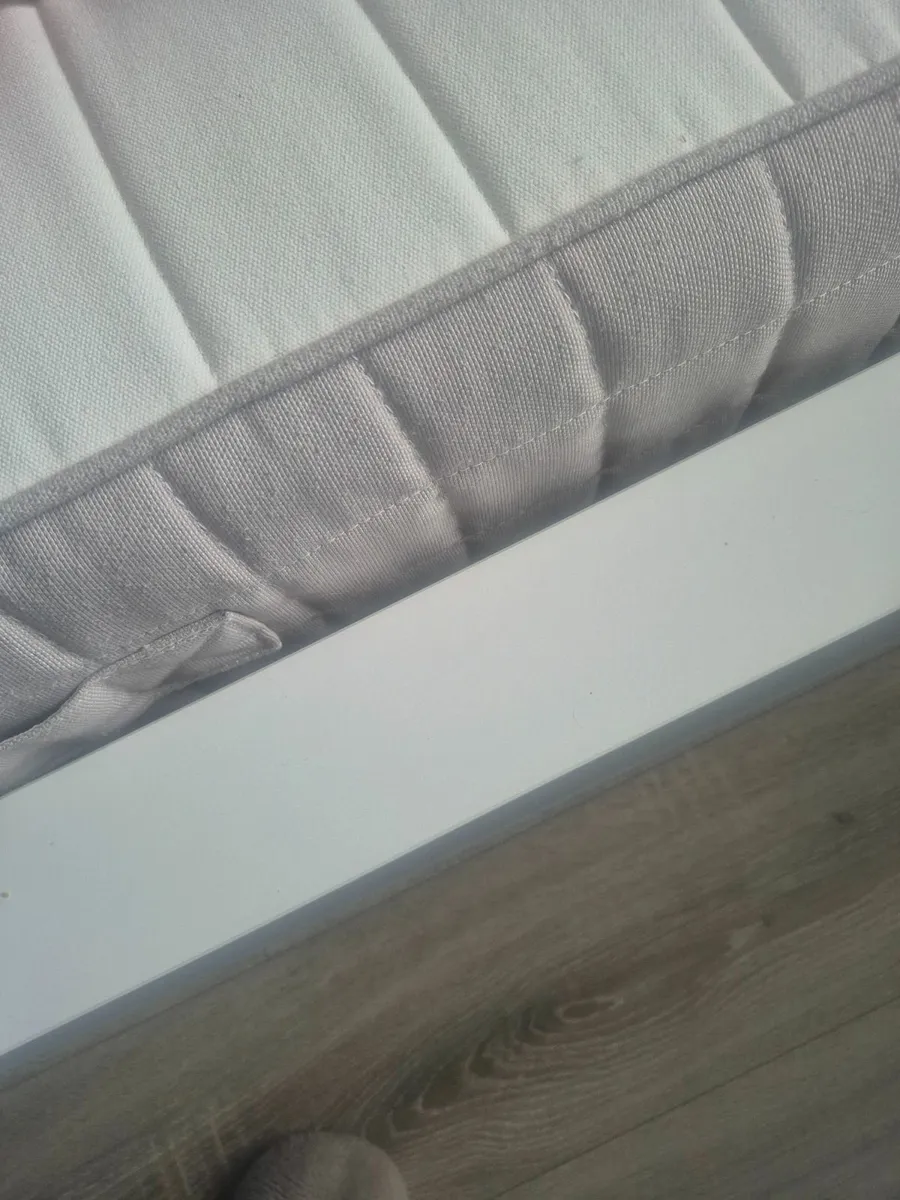 Single Bed with Mattress and Drawers - Image 4