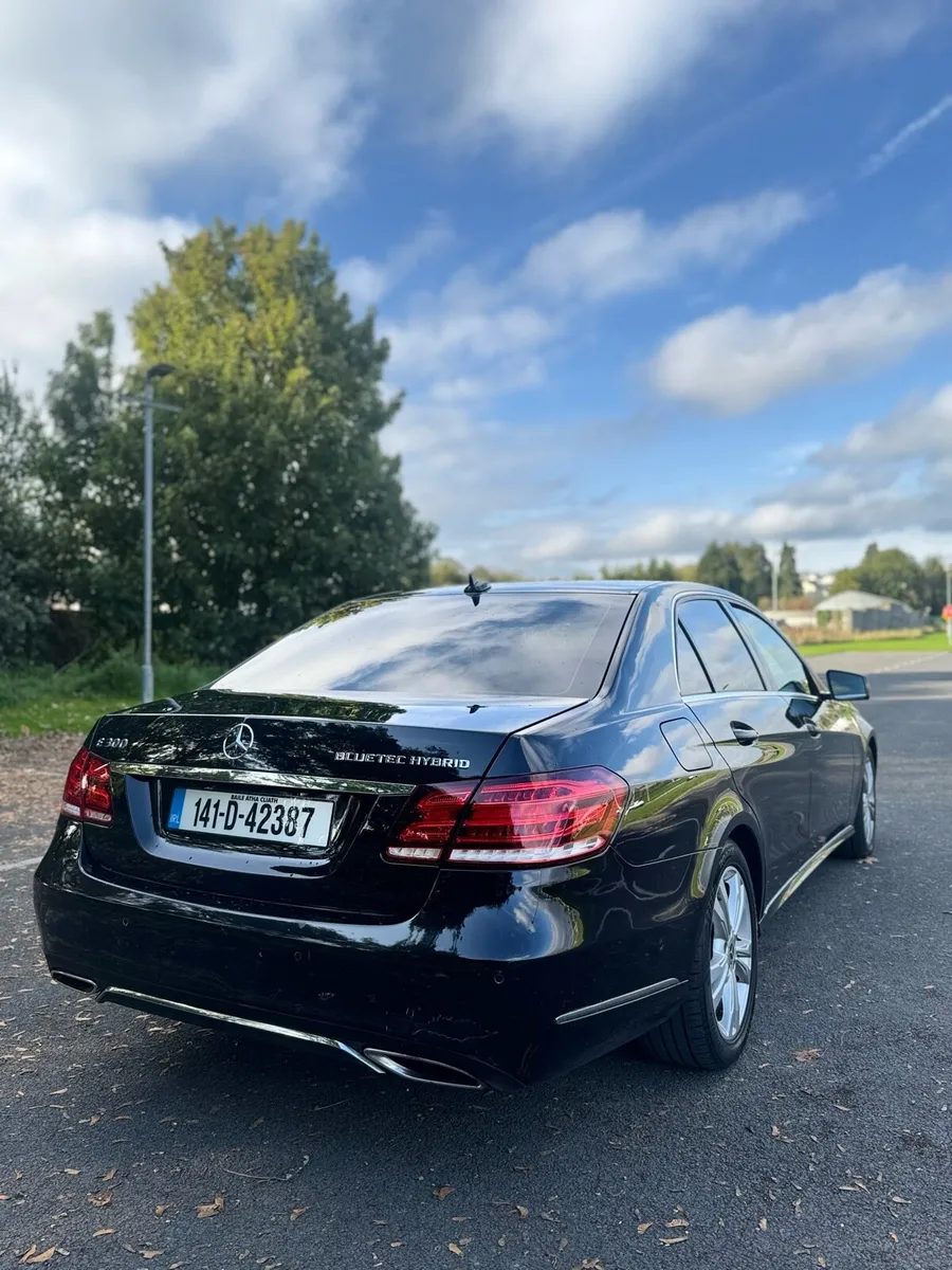 Mercedes E300 2014 - Image 3