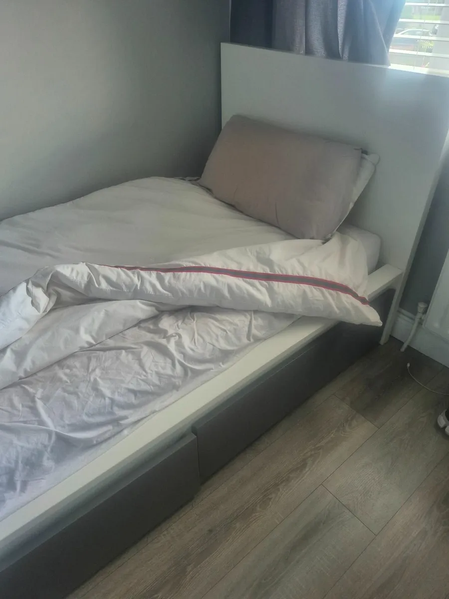 Single Bed with Mattress and Drawers - Image 1