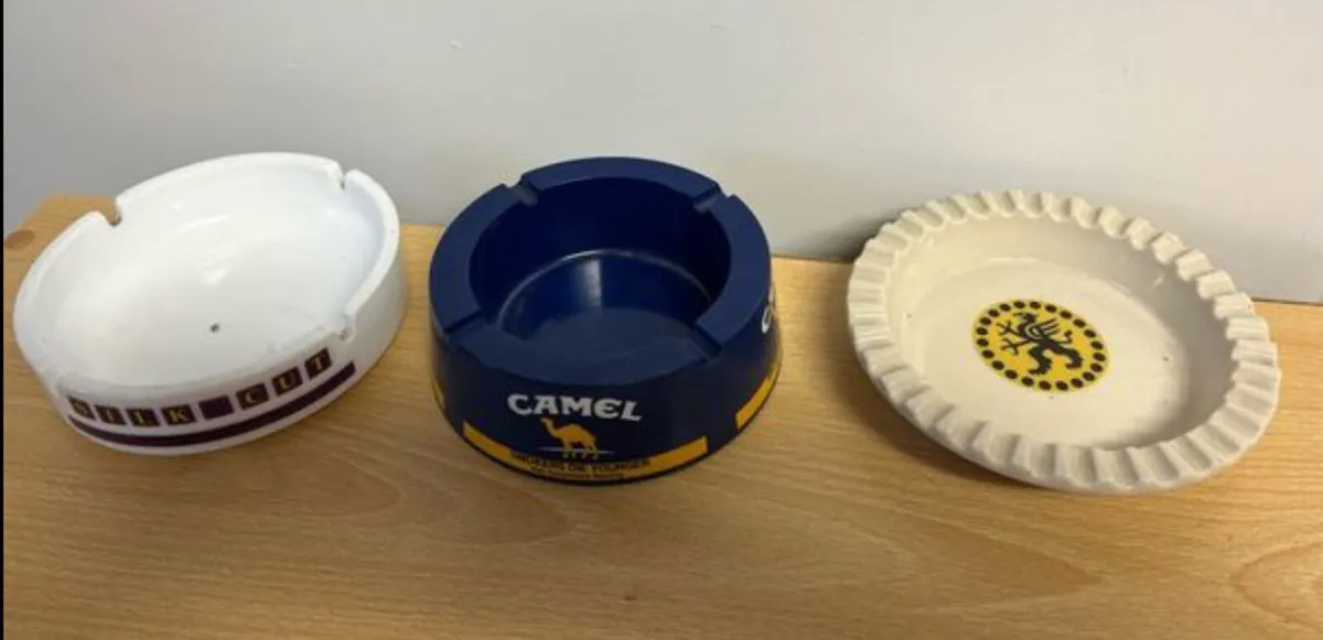 7 advertising ashtrays - Image 2