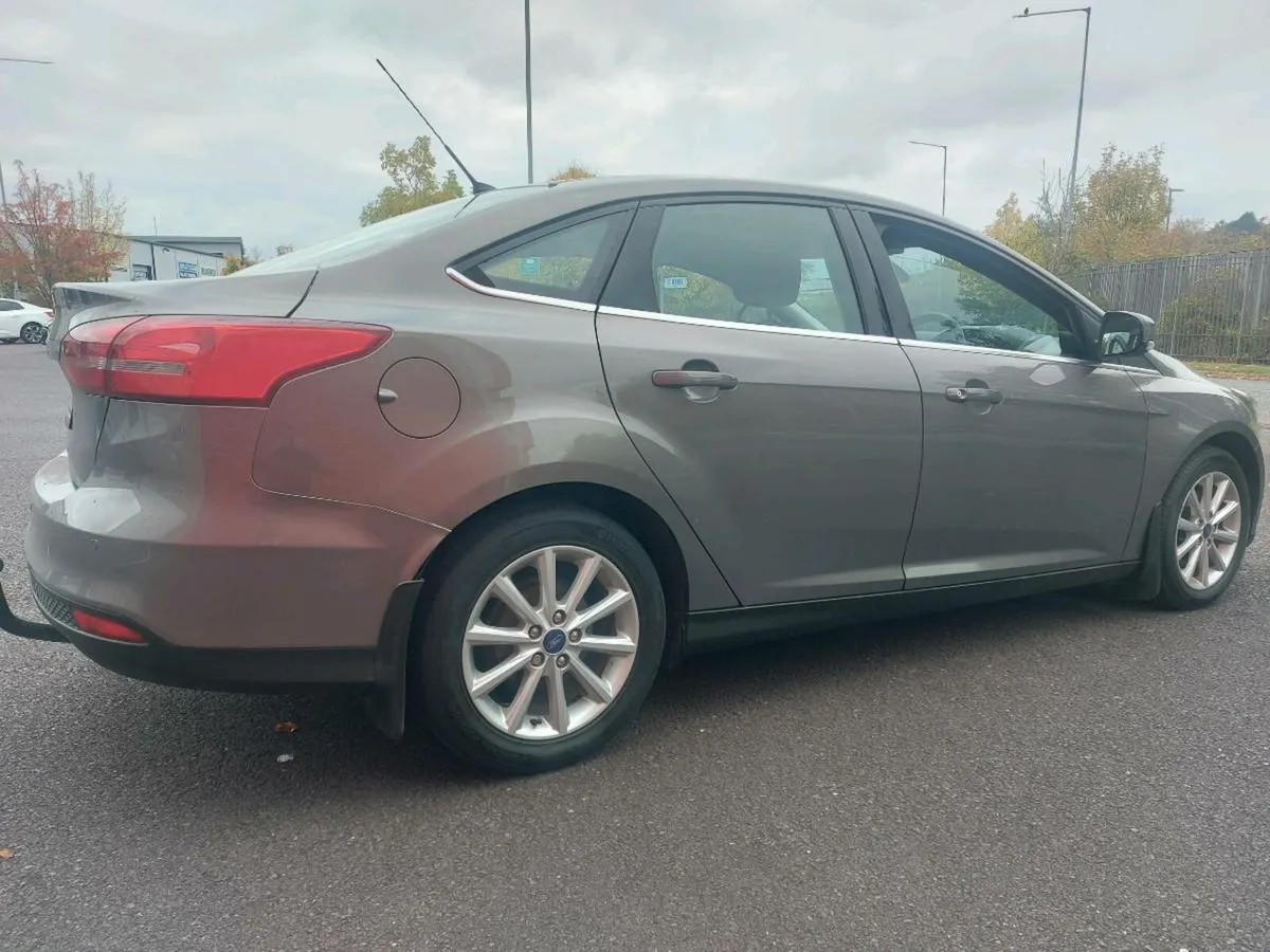 2015 Ford Focus - Image 4