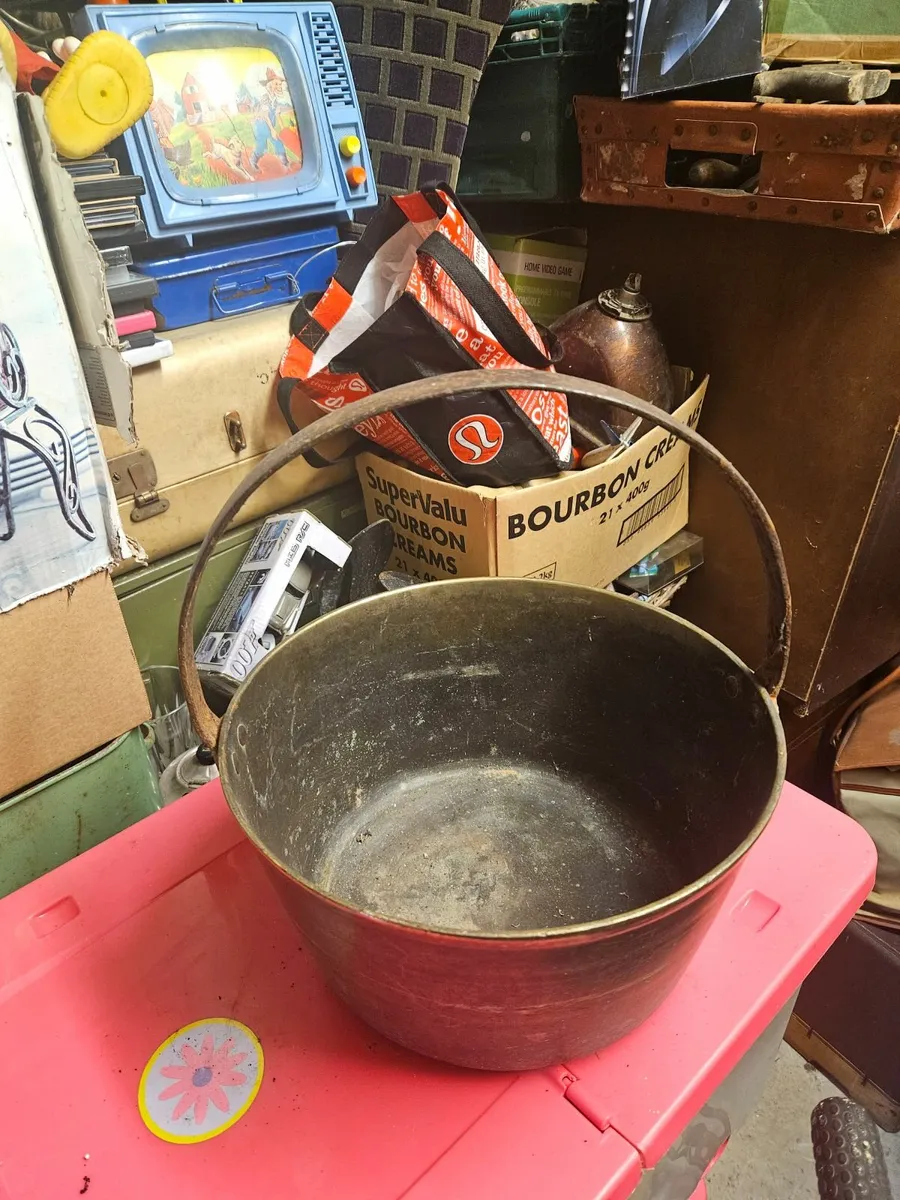 Vintage Cast Iron Pot - Image 4