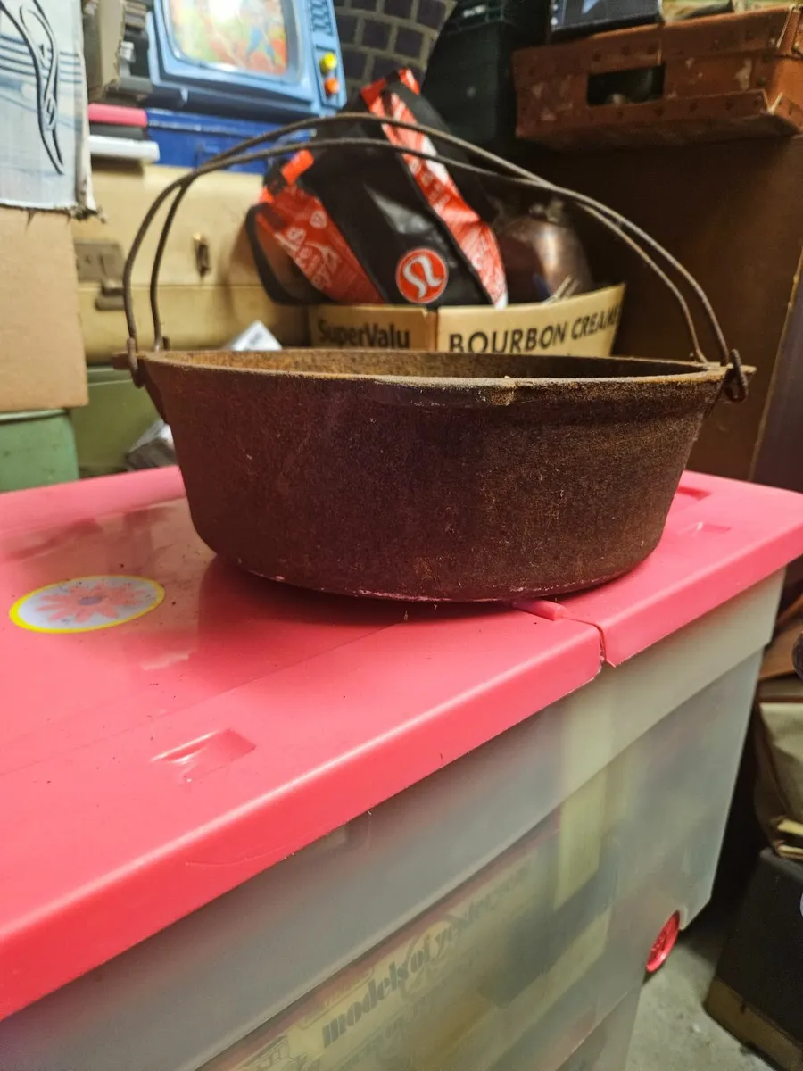 Vintage Cast Iron Pot - Image 2