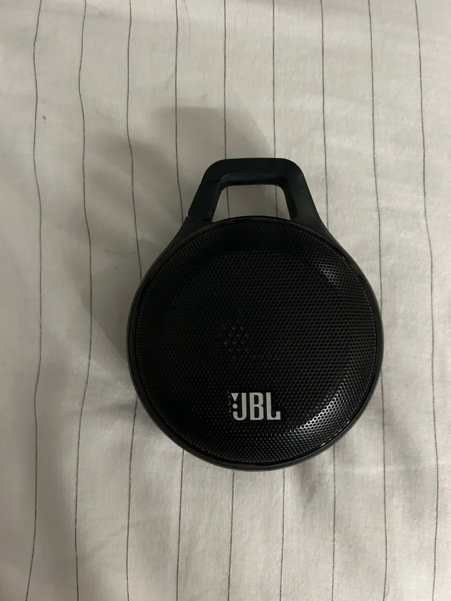 JBL clip portable speaker - Image 1