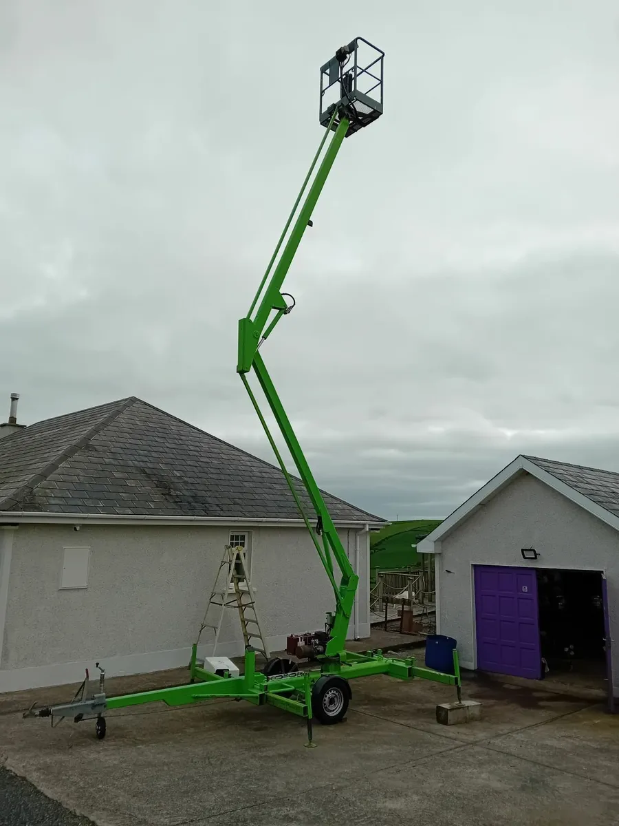 Cherry picker - Image 2
