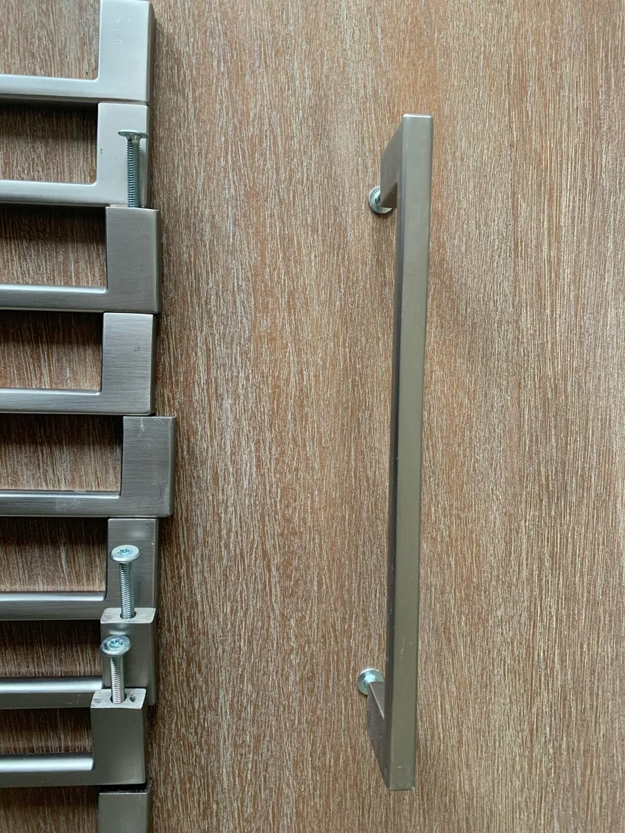 Door handles and knobs - Image 2