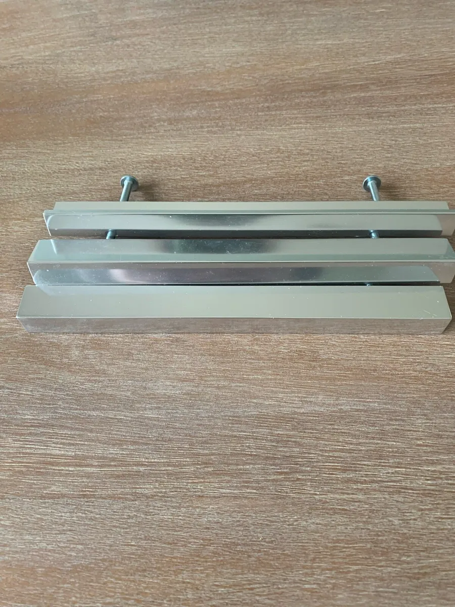 Door handles and knobs - Image 3