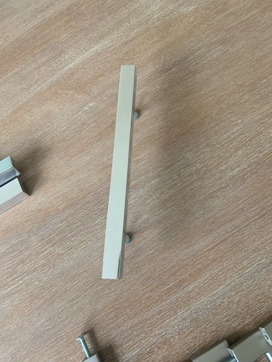 Door handles and knobs - Image 4