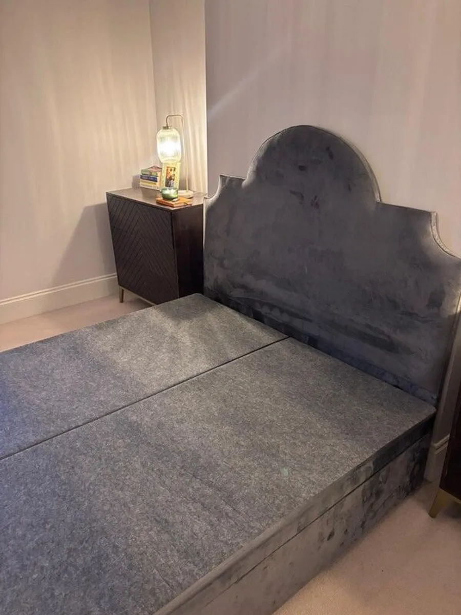 Bijou Ottoman Storage Bed King Size - Including Headboard - Image 1