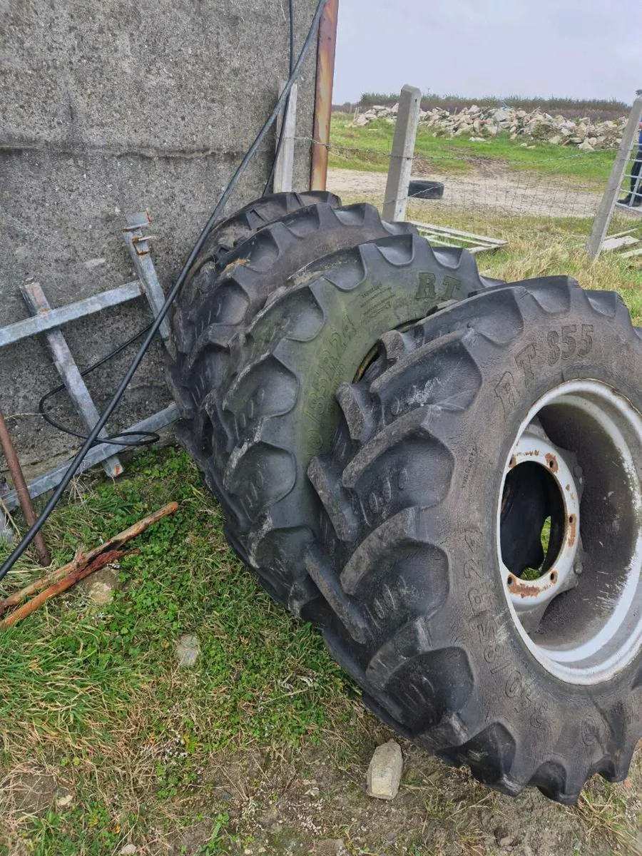 4/ 13.6.24 front tyres - Image 1