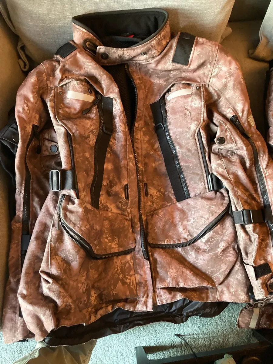 Motorcycle revit jacket +trousers - Image 3