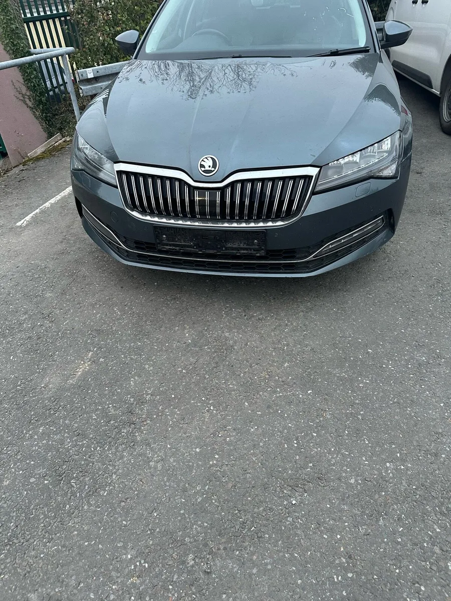2021 Skoda superb 2.0 Tdi , DSG ( Engine Problem) - Image 1