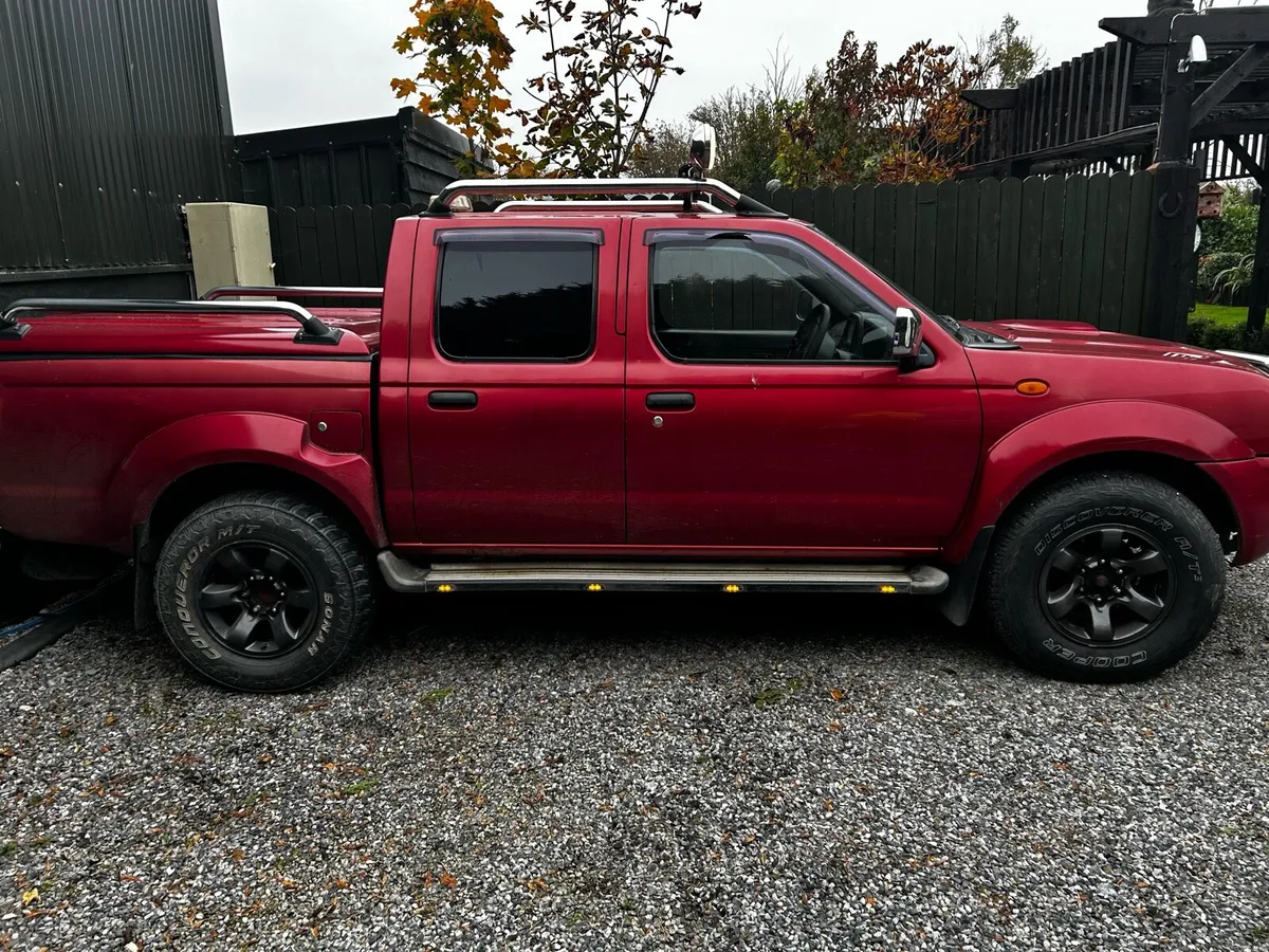 Navara 2.5 Diesel 2002 model - Image 2