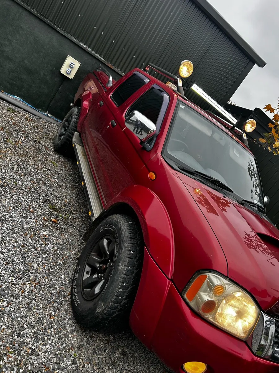 Navara 2.5 Diesel 2002 model - Image 3