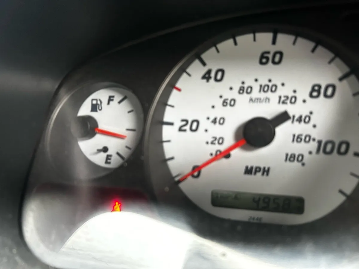Navara 2.5 Diesel 2002 model - Image 4