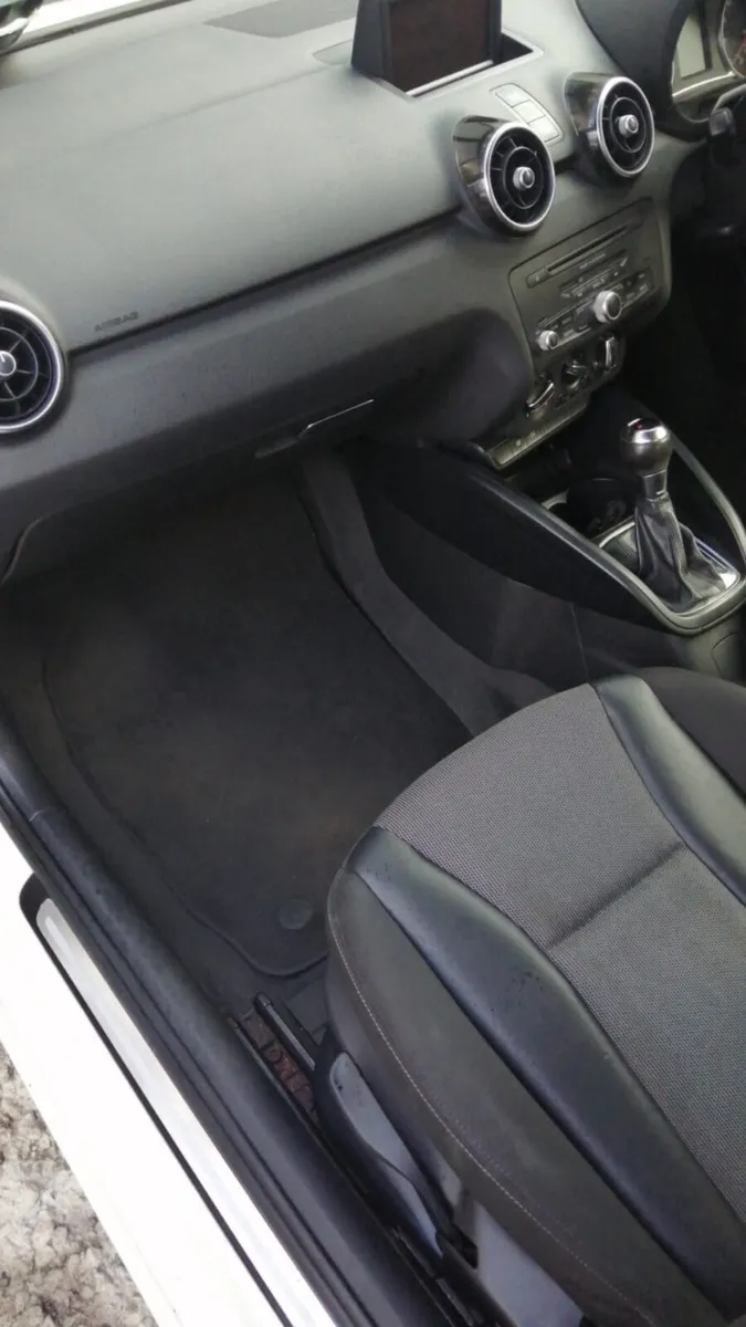 Audi A1 2012 Automatic/New NCT/ - Image 4