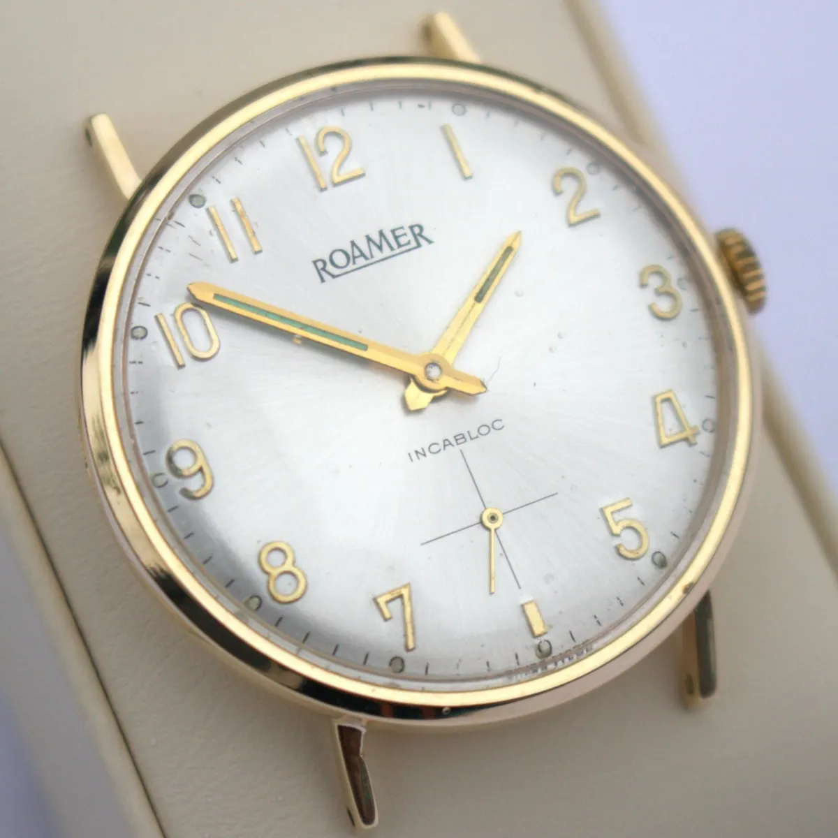 Vintage Roamer 9ct Gold Dress Watch | Manual Wind - Image 2