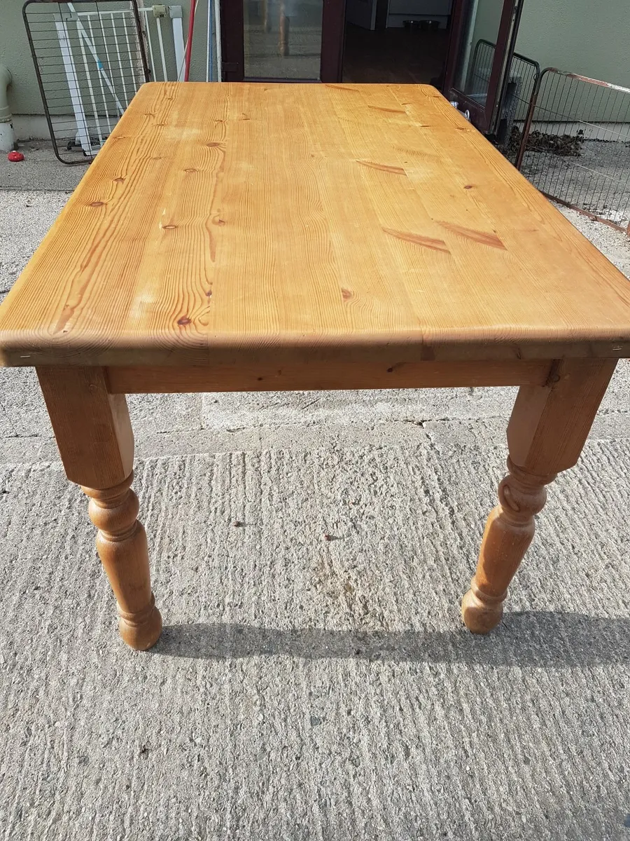 Solid Oak Hand Crafted Table and Four Chairs - Image 4