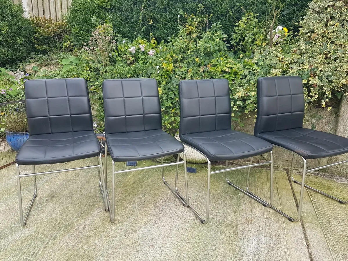 Solid Oak Hand Crafted Table and Four Chairs - Image 1