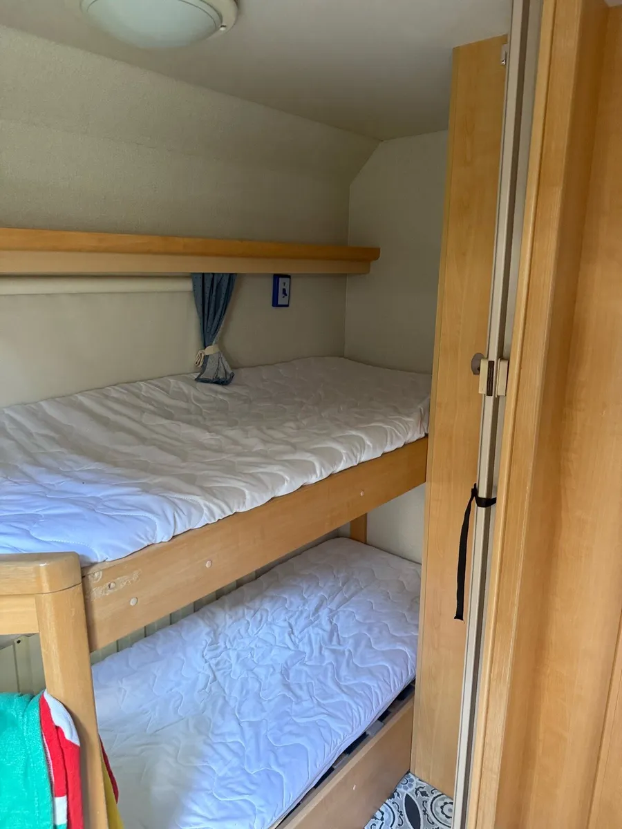 6 berth sterckeman caravan - Image 2