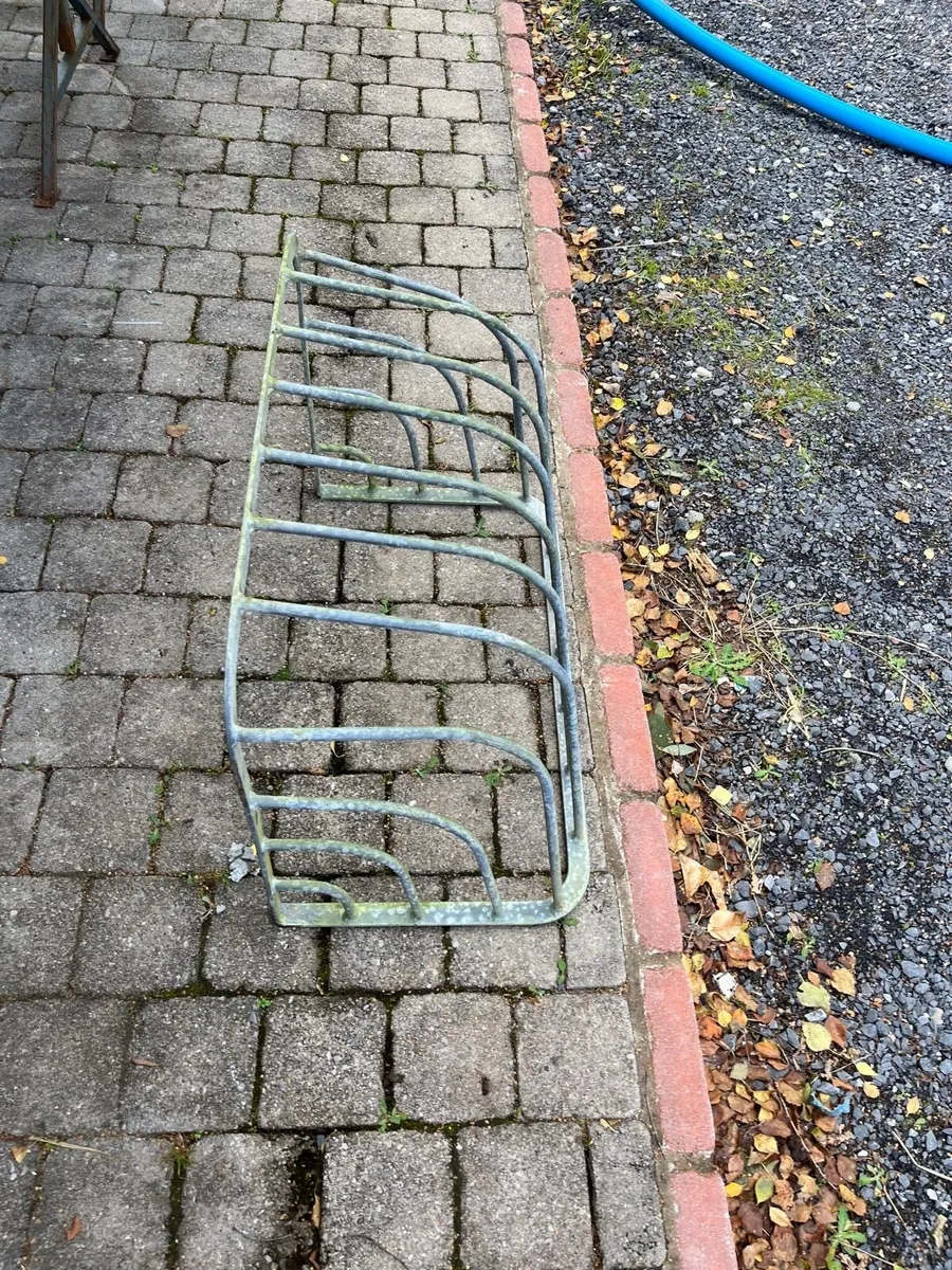 Hay racks - Image 3