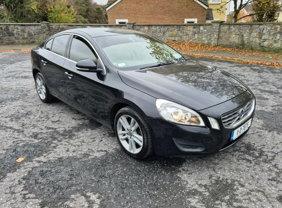 2011 VOLVO S60 (AUTOMATIC) - Image 2