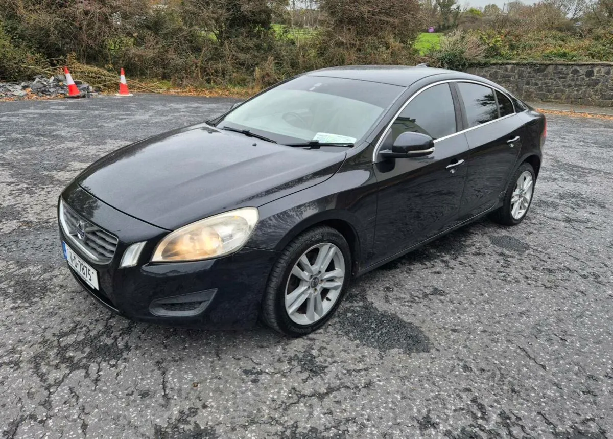 2011 VOLVO S60 (AUTOMATIC) - Image 4