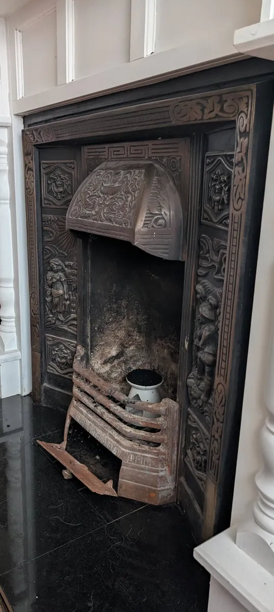 Cast iron fireplace - Image 3
