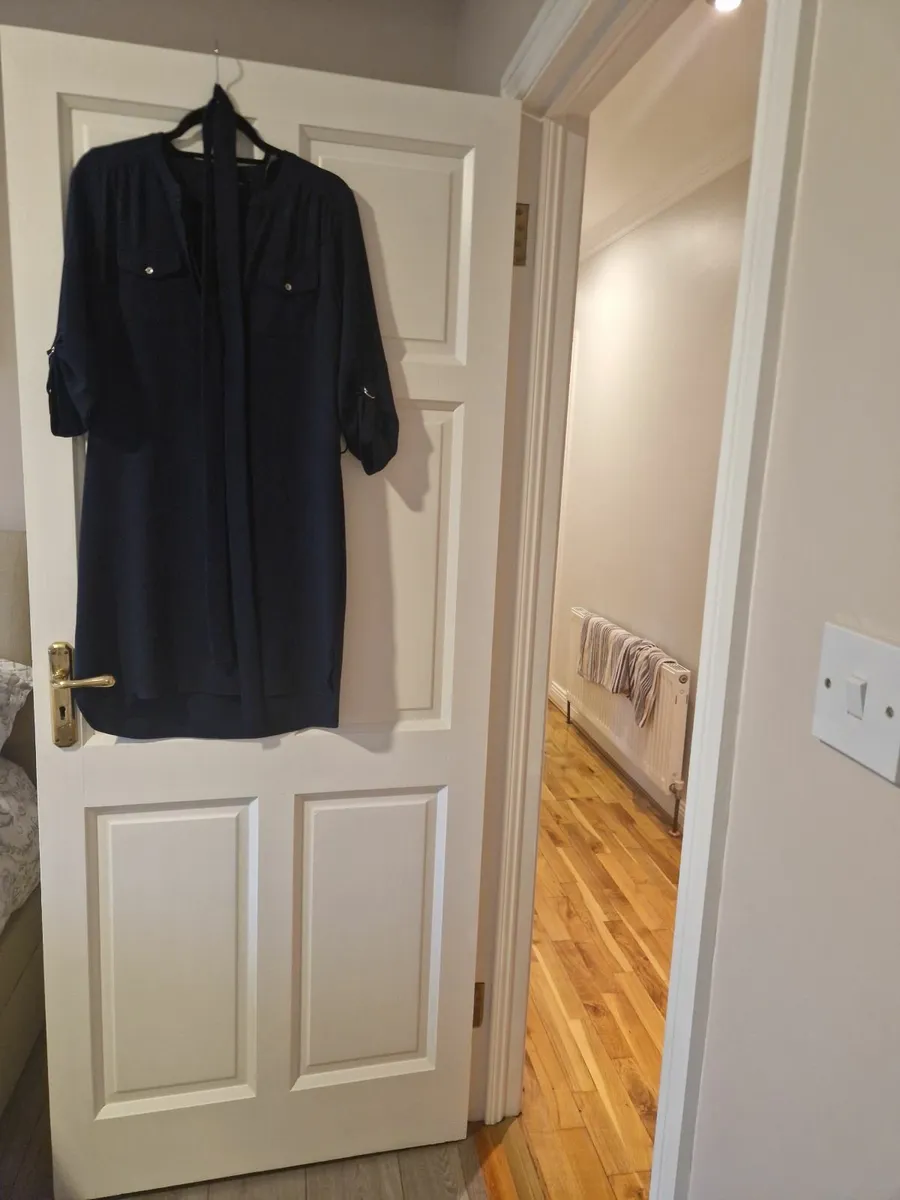 Clothes - Image 4