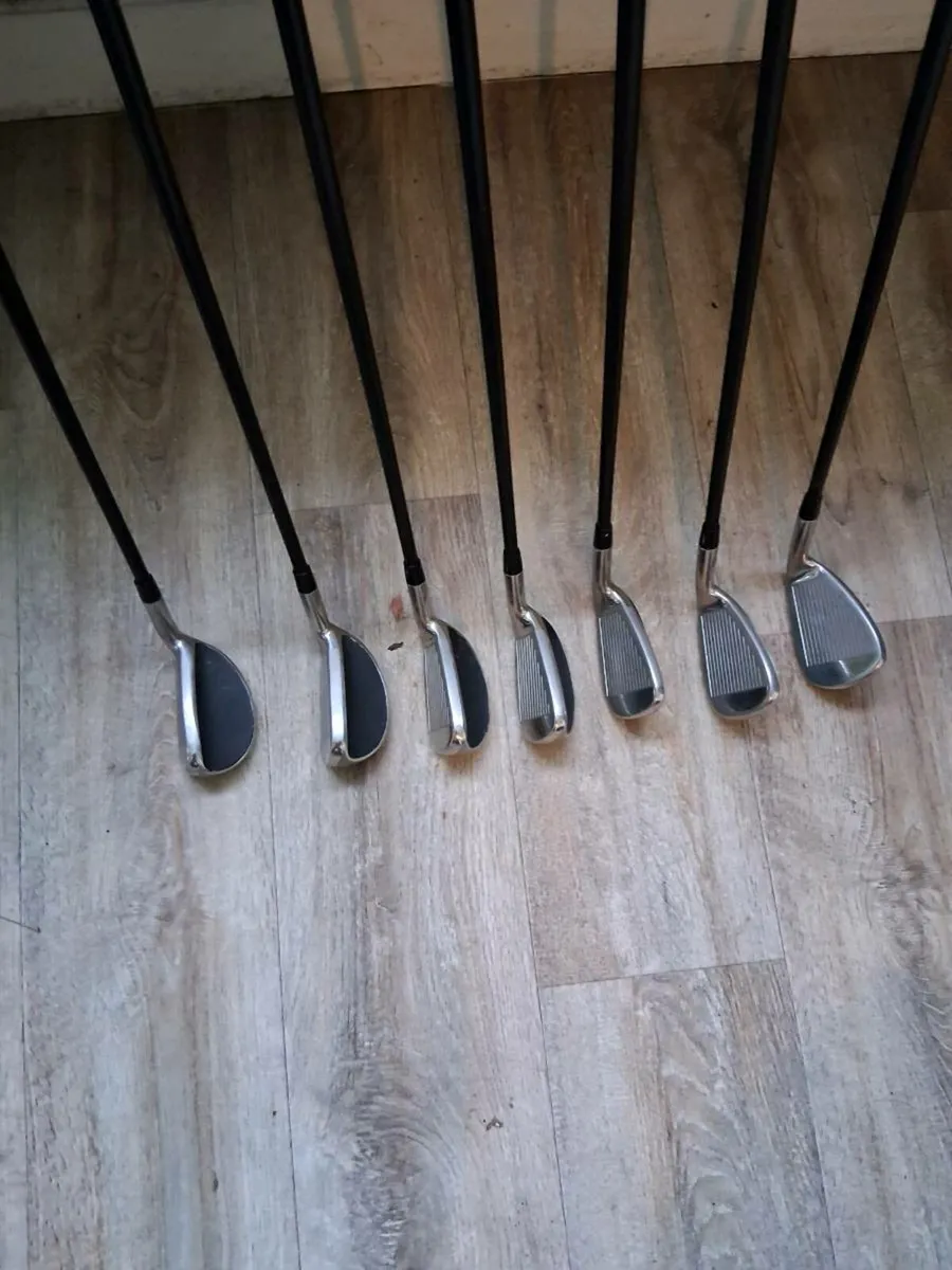 Left-hand golf irons - Image 1