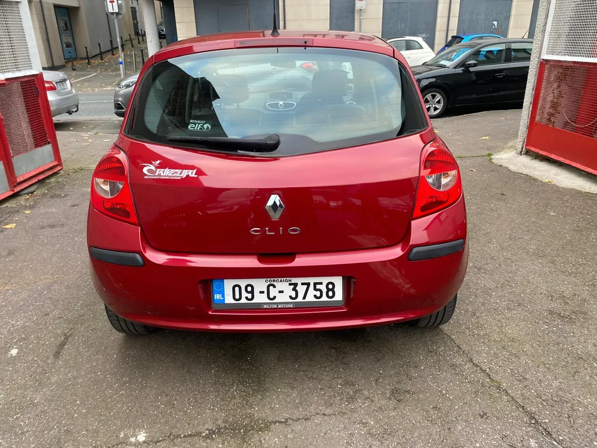 Renault Clio 2009 - Image 4
