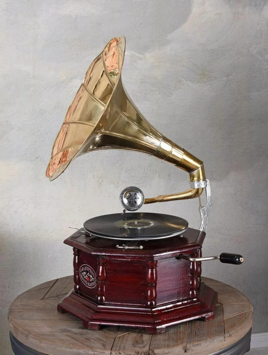 Vintage Gramophone Villa Fitzgerald Replica Wooden - Image 2