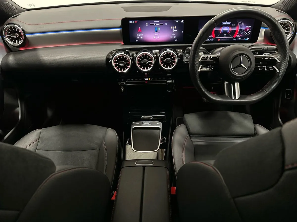 Mercedes-Benz CLA Cla250 e AMG Line Executive 15. - Image 4