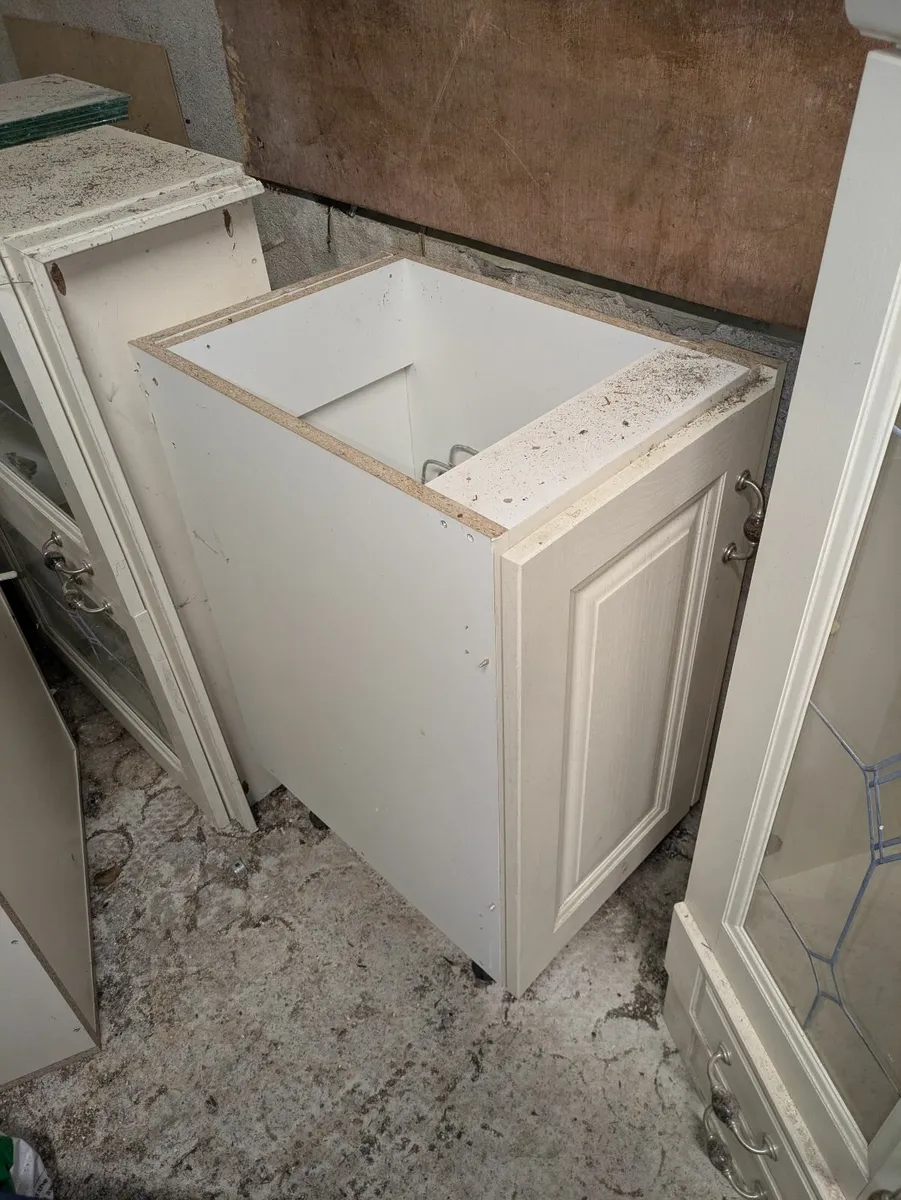Removed Kitchen - Image 3