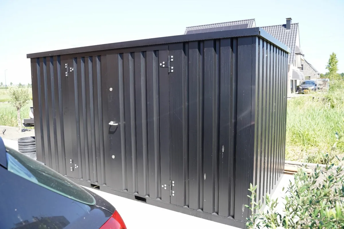 Heavy-Duty Storage Container – Built to Last! - Image 1