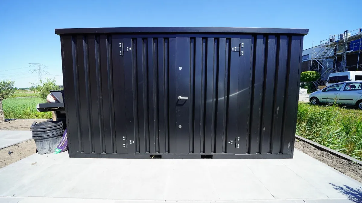 Heavy-Duty Storage Container – Built to Last! - Image 2