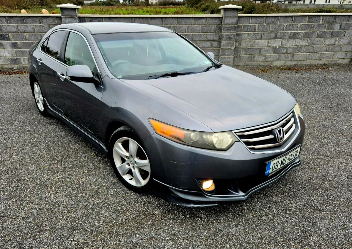 2009 HONDA ACCORD - Image 1