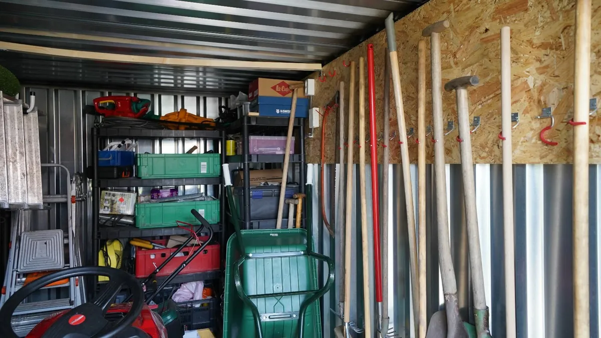 Compact Storage Container 4x2m – Easy to Move! - Image 1